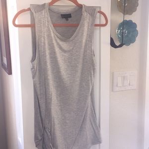Light gray tank